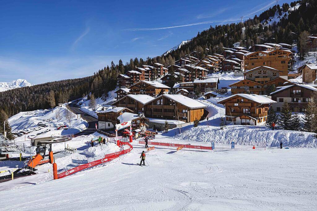 Appartement entier, Résidence Terresens Le Diamant des Neiges - Appartement 3 pièces cabine 8 personnes in La Plagne, La Plagne-Tarentaise