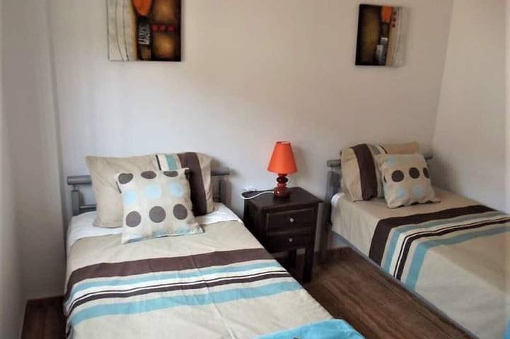Location de vacances pour 4 personnes, avec piscine et terrasse, animaux acceptés à Isla Plana - 2