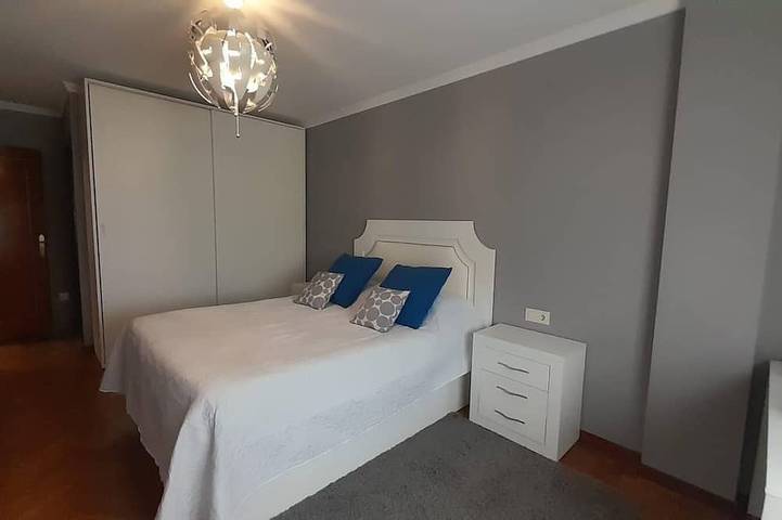 Ganze Wohnung, Apartment-Sleeps6-Parking-Terrace in Vilagarcía, Vilagarcía de Arousa