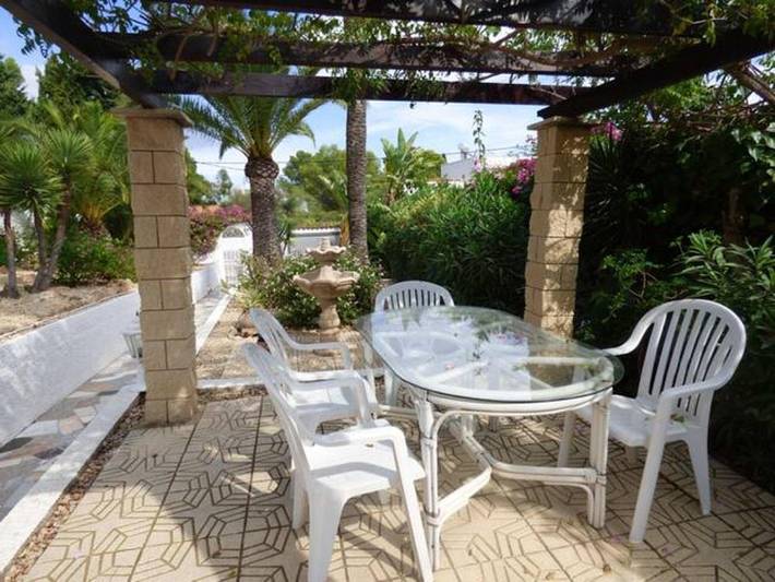 Chalet para 12 personas, con piscina además de jardín y terraza, Familias con niños en Marina Baja - 4