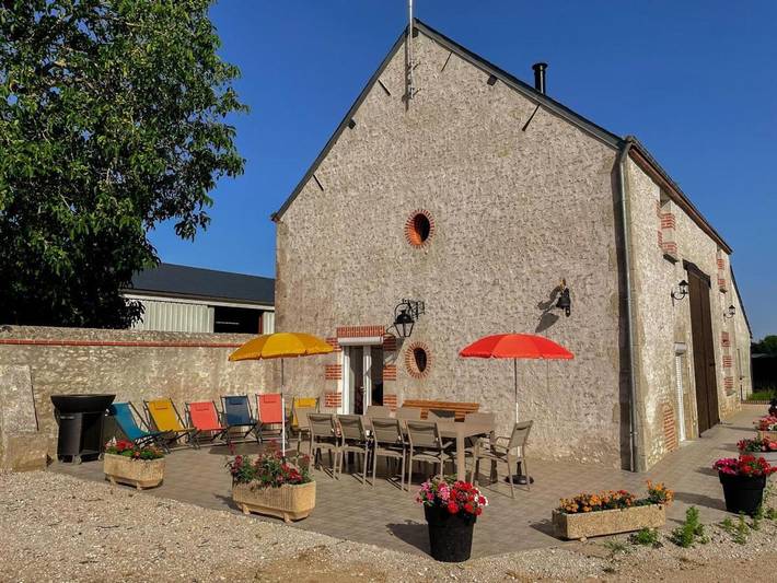 Location de vacances pour 10 personnes, avec terrasse et jardin dans Briou
