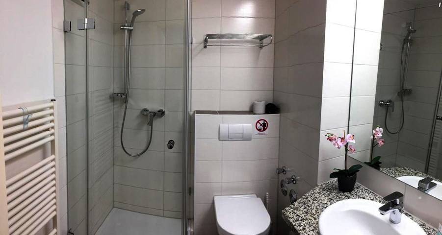 Ferienwohnung für 4 Personen, mit Balkon und Terrasse sowie Ausblick in Lichtenhagen - 4