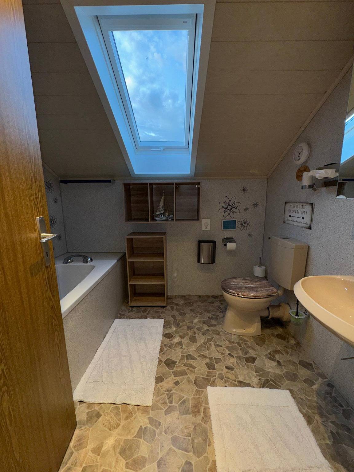 Ferienwohnung Wiese - Ferienwohnung (80qm) mit großem Balkon in ruhiger Lage in Riedenburg, Altmühltal
