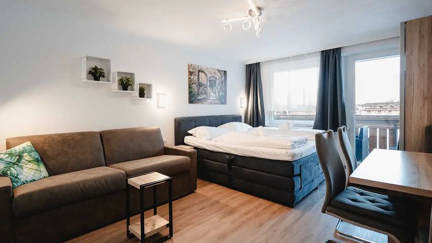Ferienwohnung für 4 Personen, mit Balkon und Pool