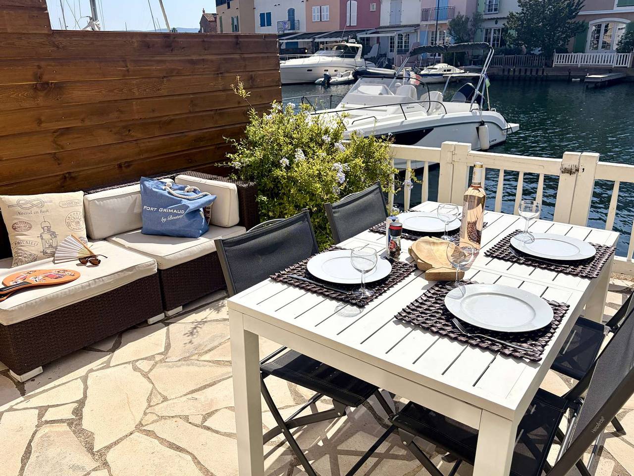Maison avec clim et Wi-Fi, amarrage privé proche plage in Port Grimaud, Grimaud