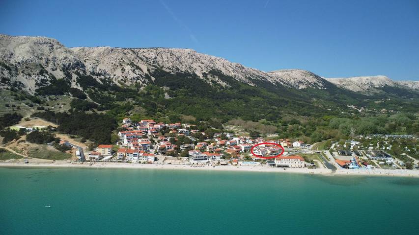 Ferienwohnung für 2 Personen, mit Balkon/Terrasse in Baska