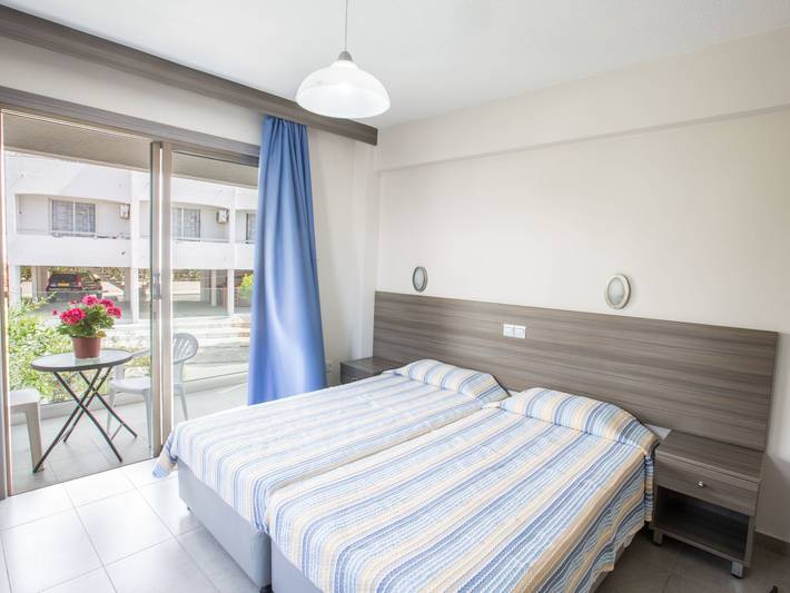 Apartment for 2 people, with terrace in Ayia Napa