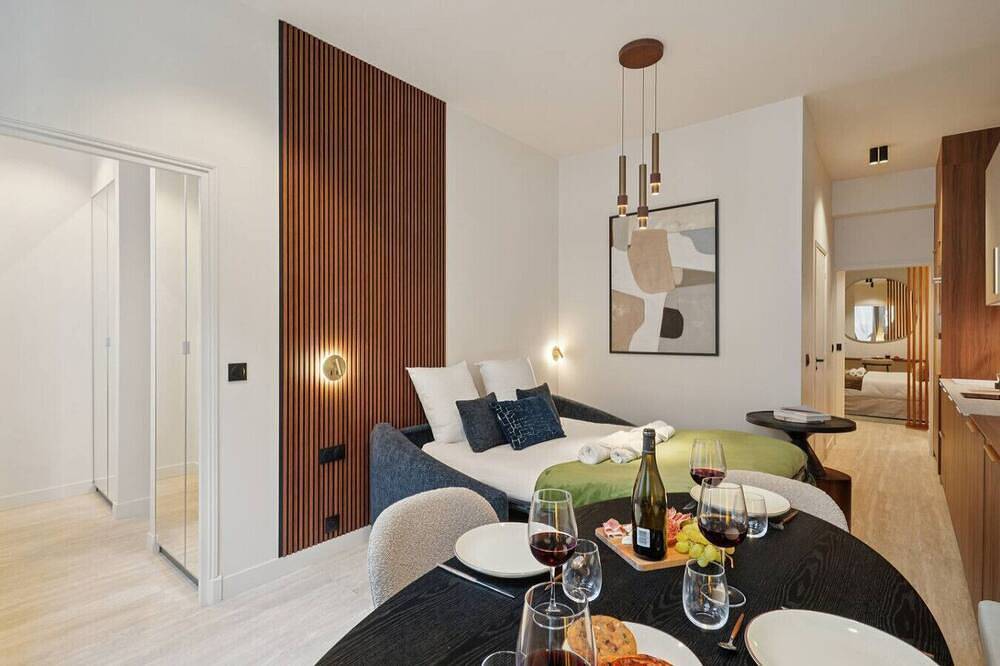 Lavie Maison : Hot Tub near Eiffel Tower in Eiffelturm, Paris