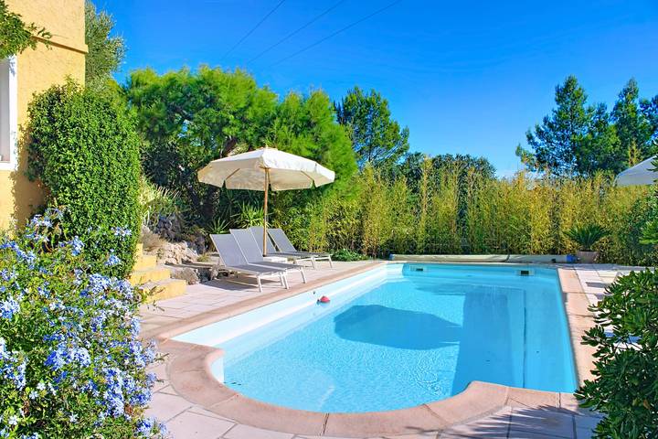 Gîte pour 8 personnes, avec piscine à Taradeau - 2