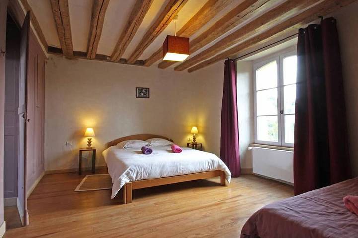 Gîte pour 8 personnes, avec jardin dans La Gonfriere - 2