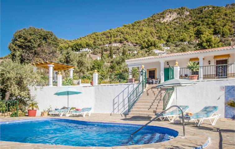 Location de vacances pour 4 personnes, avec jardin ainsi que piscine et terrasse, animaux acceptés à Frigiliana - 2