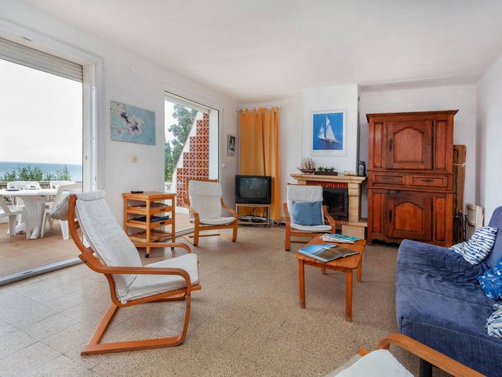 Ferienhaus für 10 Personen, mit Terrasse und Garten in Llanca - 2