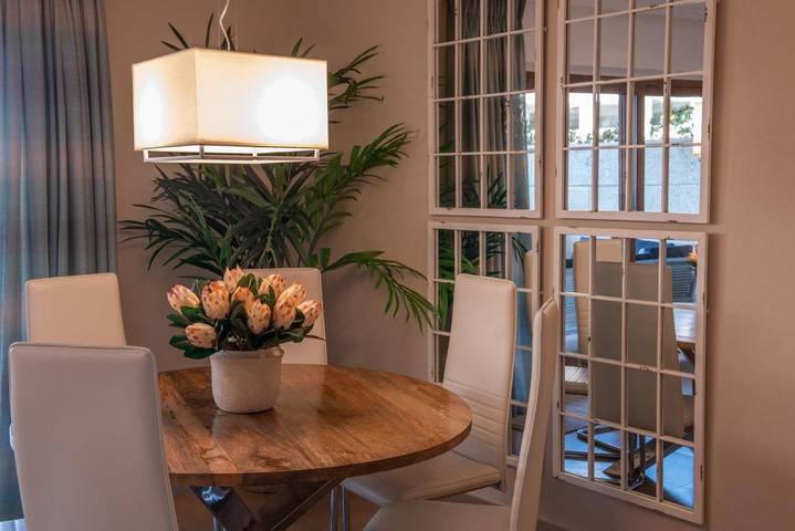 Apartamento para 6 personas, con jardín además de terraza y piscina en Isla de La Toja