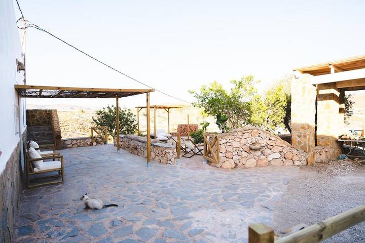Casa rural para 5 personas, con piscina y jardín además de terraza y vistas, Se admiten mascotas en Níjar - 4