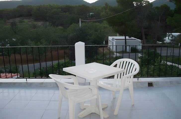 Location de vacances pour 2 personnes, avec balcon et jardin dans Ibiza