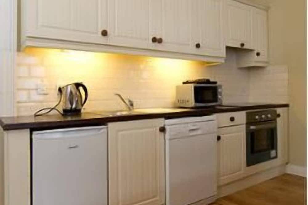 Geheel appartement, 10 minute walk to Dublin Zoo and Phoenix Park in Dublin, County Dublin