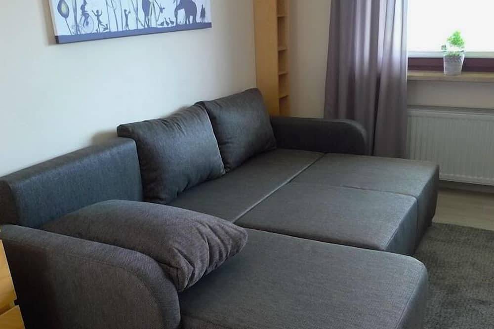 Ganze Wohnung, Gemütliche separate Landhauswohnung  mit schönem sonnigem Außenbereich in Kulmbach, Oberes Maintal - Coburger Land