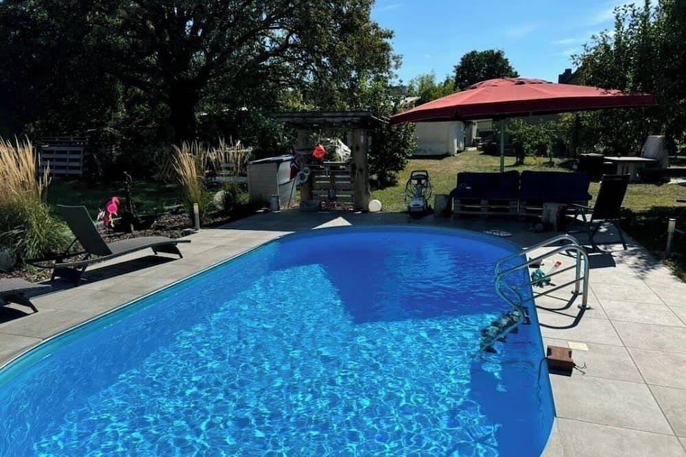 Landhaus mit Pool & 2 Kamine | 10 Pers. | Riesengarten nahe Spreewald in Weißack, Heideblick