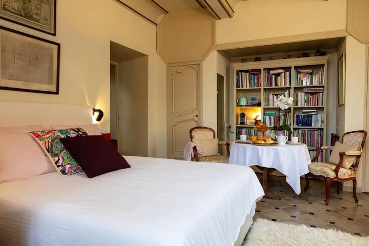 Location de vacances pour 2 personnes, avec terrasse ainsi que jardin et vue à Cabriès - 3