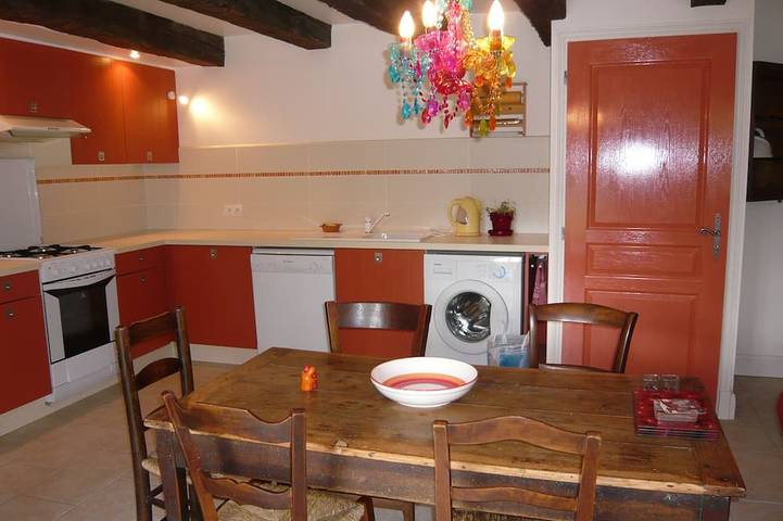 Gîte pour 2 personnes, avec jardin et terrasse