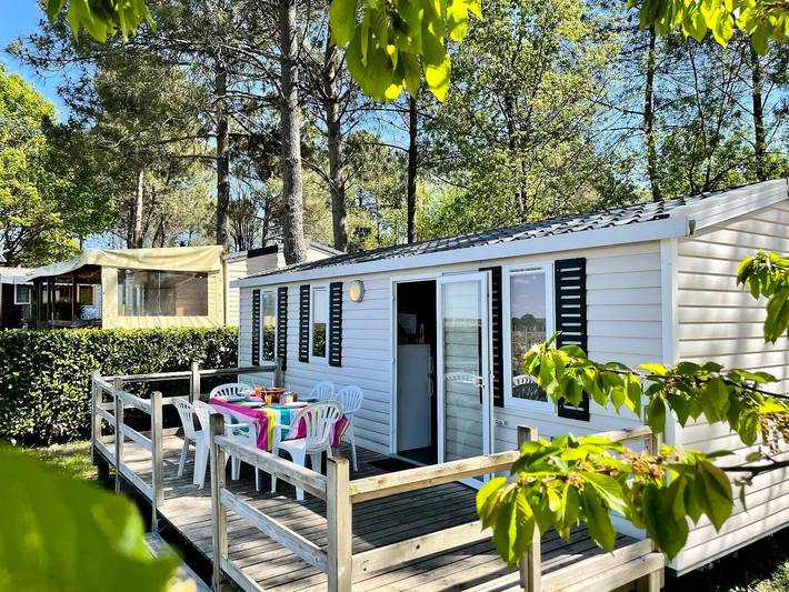 Camping pour 6 personnes, avec Terrasse ainsi que Sauna et Vue