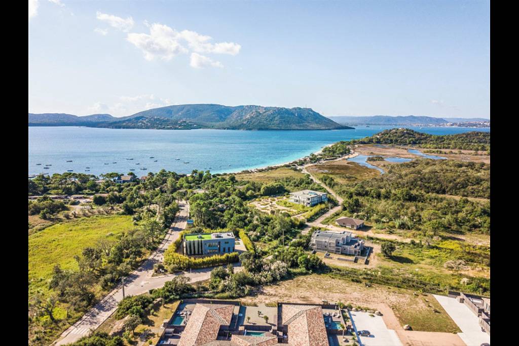 Villa pour 6 Personnes dans Cala Rossa, Lecci