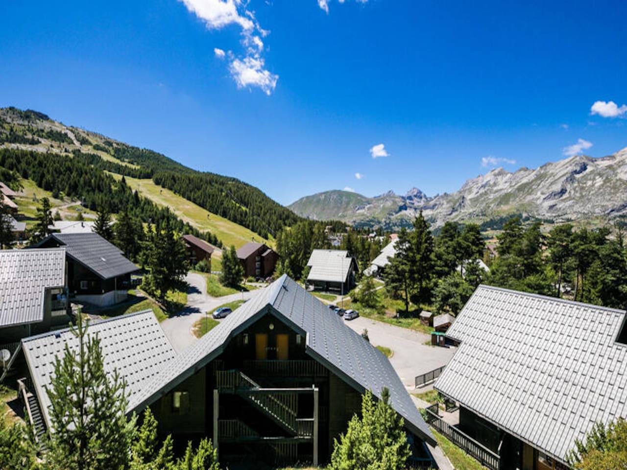 Apartamento entero, Casa en Joue du Loup cerca de tiendas in La Joue du Loup, Dévoluy (comuna)