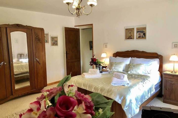 Gîte pour 4 personnes, avec jardin à Gourgé - 2