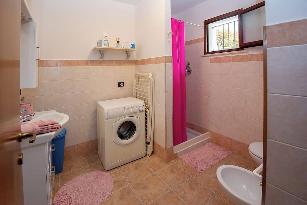 Entire apartment, Flora house sea and mountain view. All are welcome!!! in Torrevecchia Teatina, Chieti Province