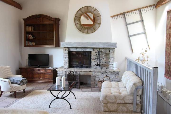 Location de vacances pour 7 personnes, avec vue et jardin, animaux acceptés à Saint-Jean-du-Bruel