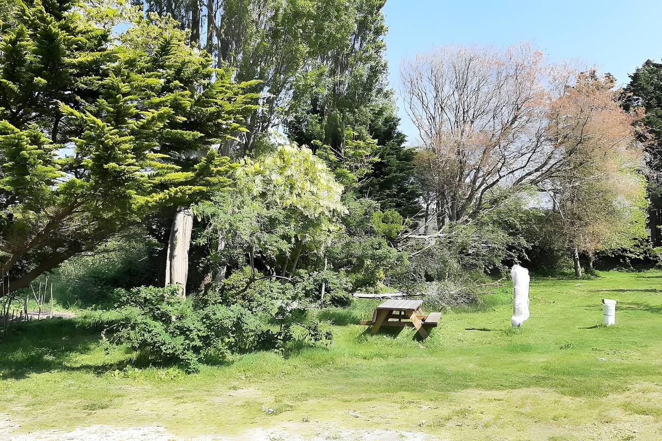 Ganze Wohnung, Apartment 'Tric'horn' mit Gemeinschaftsgarten und Balkon in Plouescat, Côte des Légendes