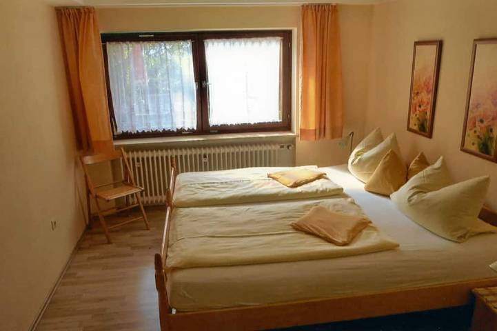 Ferienwohnung für 4 Personen, mit Garten und Balkon - 1