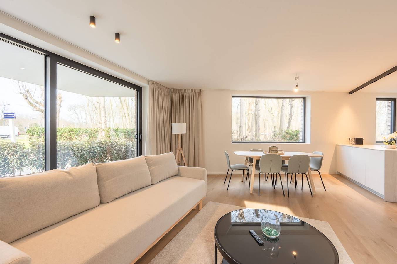 Ganze Wohnung, Mistral  Modern appartement in Knokke-Heist met 2 slaapkamers en terras in Duinbergen, Knokke-Heist