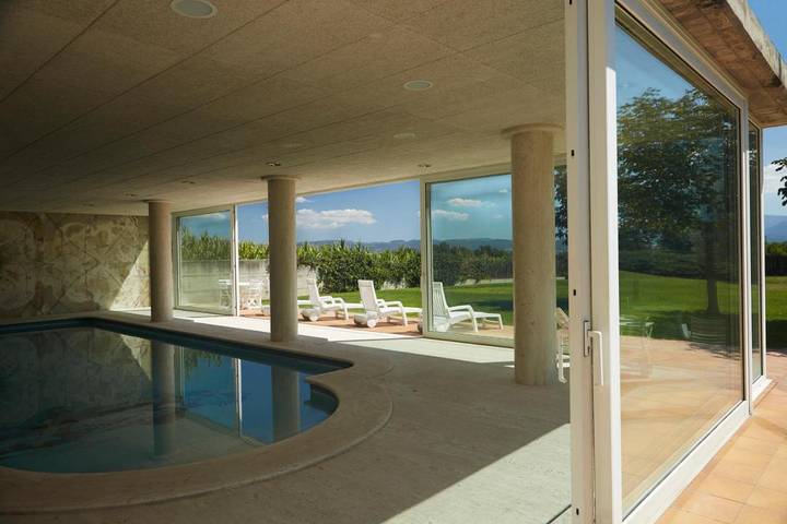 Casa rural para 18 personas, con Jacuzzi y Terraza además de Jardín y Piscina en Osona - 4
