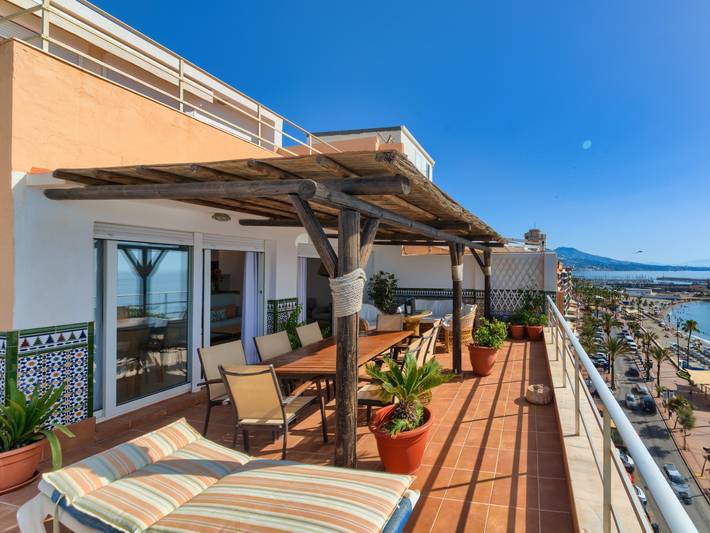 Ferieleilighet for 6 personer, med Sjøutsikt og Terrasse i Fuengirola