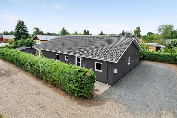 Ferienhaus für 8 Personen, mit Garten und Terrasse sowie Whirlpool in Høll - 2