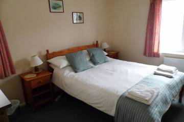 Log Cabin for 4 People in Wroxham, Norfolk, Photo 2
