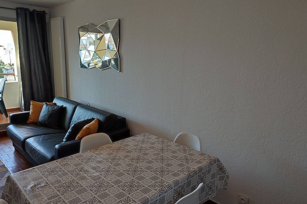 Appartement entier, Résidence avec piscine à 5 mn des plages in Cap d'Agde, Agde