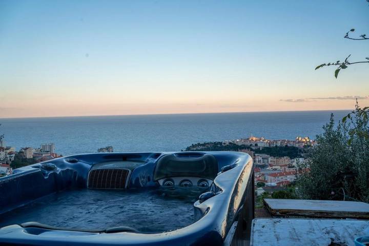 Location de vacances pour 4 personnes, avec jardin et jacuzzi à Beausoleil - 2