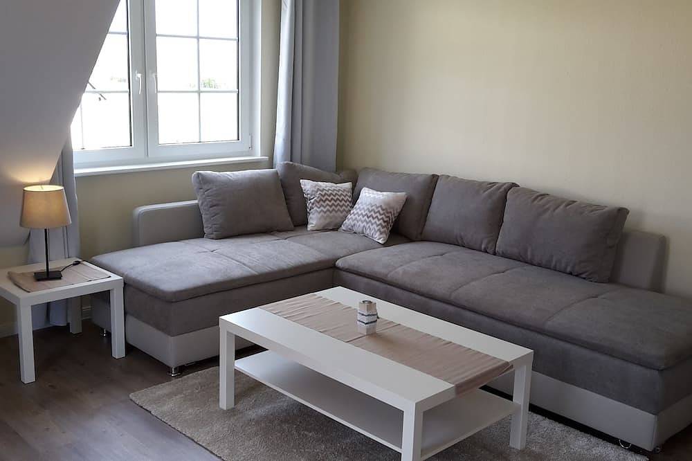 Ganze Wohnung, Am Pool und Strand bei jedem Wetter zwischen Lübeck-Travemünde und Boltenhagen. in Barendorf, Dassow