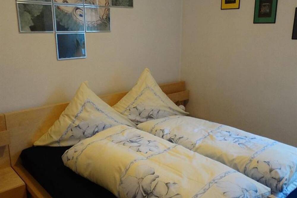 Ganze Wohnung, Appartement/Fewo, Dusche und Bad, Wc, 3 Schlafräum - Ferienwohnung Hecker in Waldbreitbach, Rheinland-Pfalz