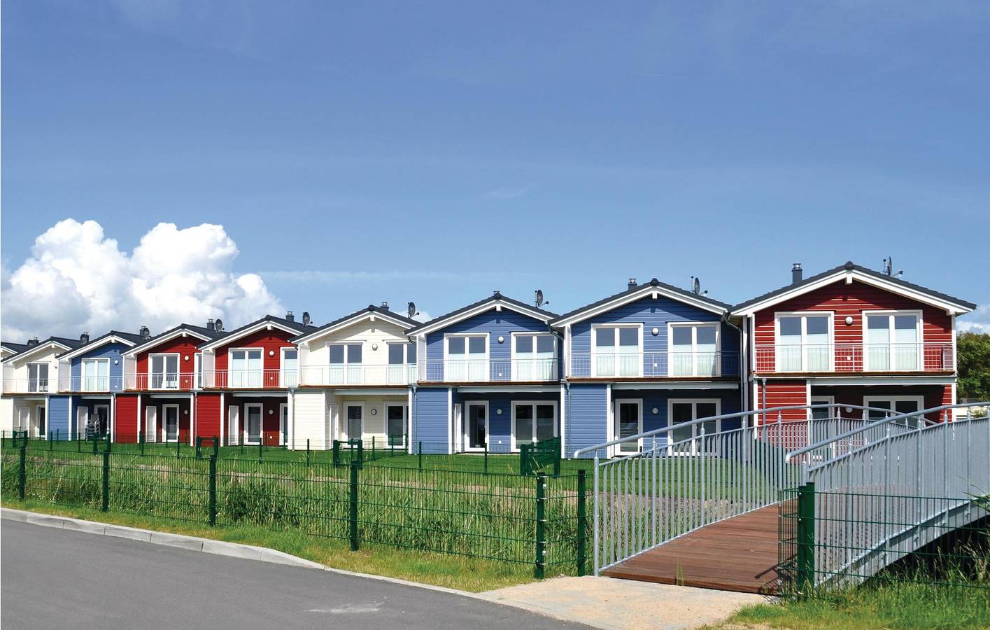 Gemütlicher Rückzugsort am Strand mit Parkplatz und Terrasse in Dagebüll, Nordseeküste