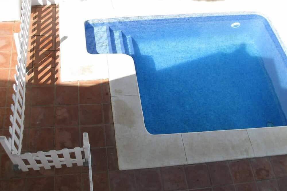250 Meter vom Meer entfernt mit eigenem Pool in Playa Central, Isla Cristina