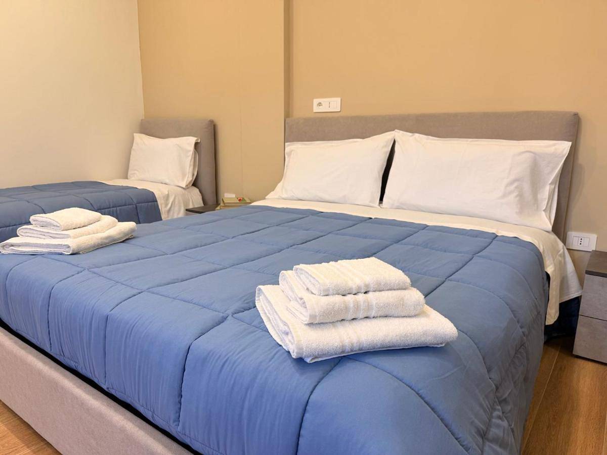 Double Room with Private Bathroom in Scafati, Parc national du Vésuve