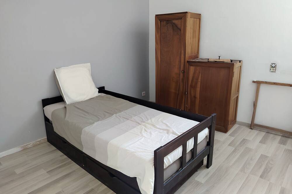 Maison  Aimargues 20 Mn De  Mer Ideal Pour Vacances Ou Deplacement Professionnel in Aimargues, Region de Nimes