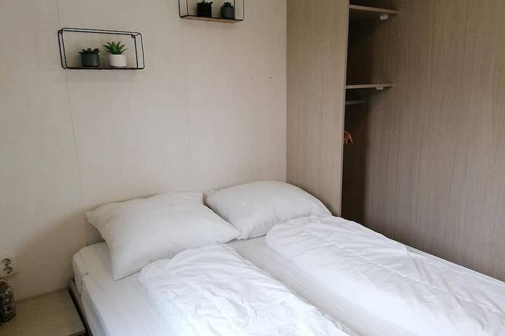 Chalet für 6 Personen, mit Terrasse und Garten in Serooskerke - 3