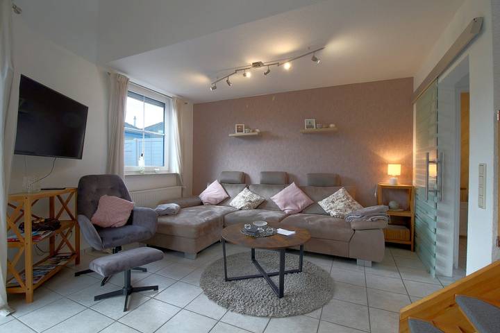 Bungalow für 4 Personen, mit Terrasse und Garten