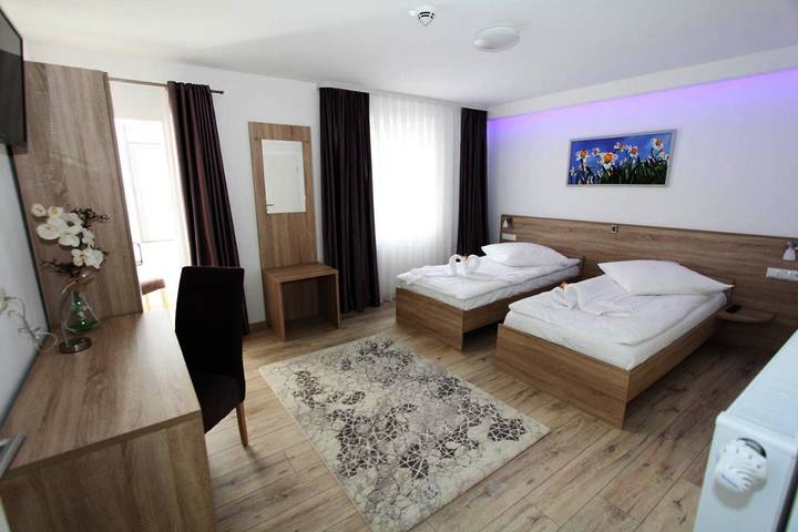 Hotel für 2 Personen, mit Terrasse und Garten sowie Ausblick in Meiningen - 4