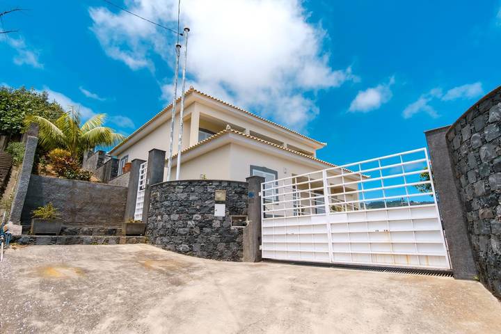 Location de vacances pour 8 personnes, avec Balcon et Terrasse à São Gonçalo - 2