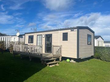 Camping für 4 Personen in Cherbourg-en-Cotentin, Manche, Bild 1